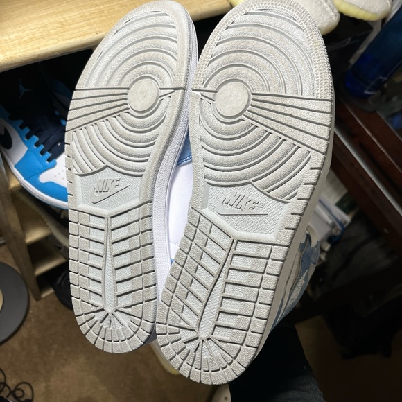 🔥Jordan 1 High Hyper Royal VNDS with authentication🔥 - Picture 2 of 4